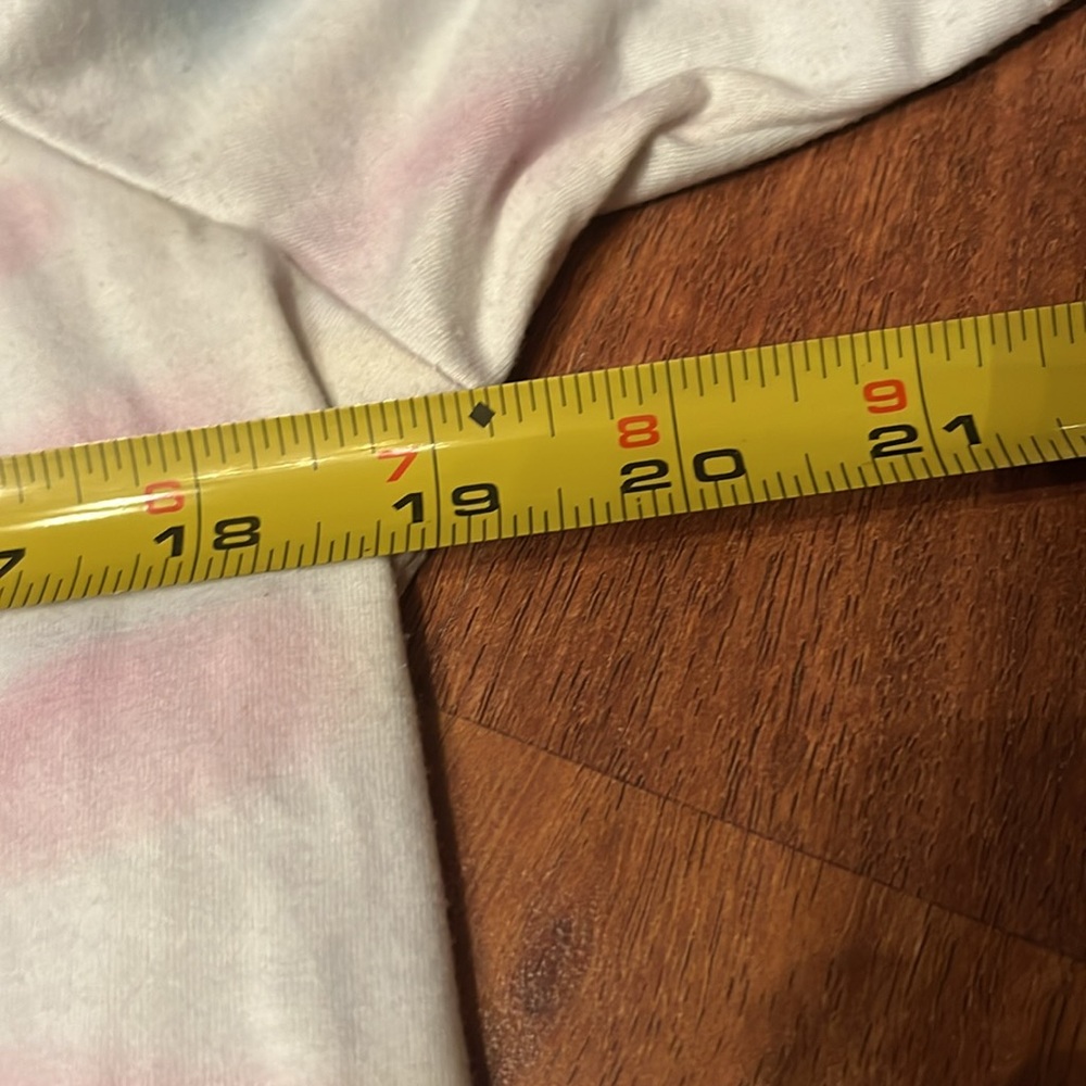 Like new no brand tie-dye T-shirt - Picture 6 of 10